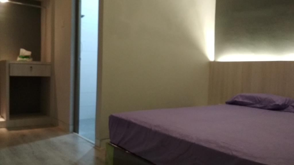 Sleeprest - Plamo Garden Hotel Batam Екстериор снимка