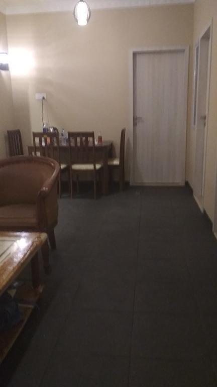 Sleeprest - Plamo Garden Hotel Batam Екстериор снимка