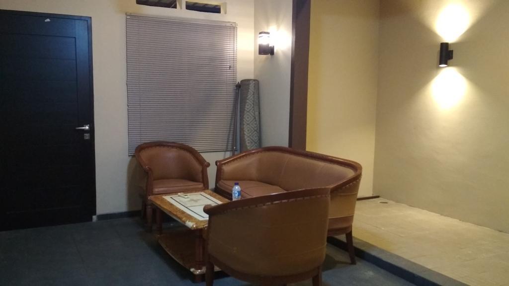 Sleeprest - Plamo Garden Hotel Batam Екстериор снимка